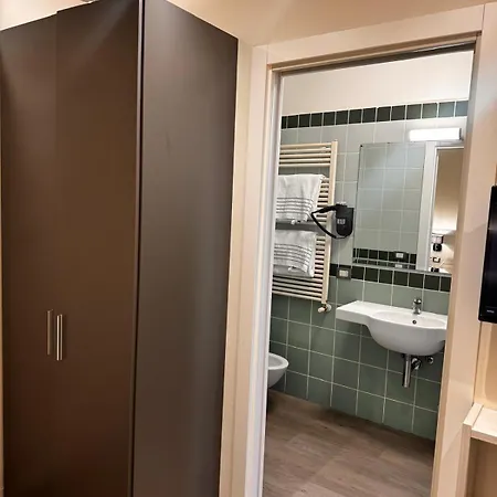 酒店 Confidence 帕爾馬