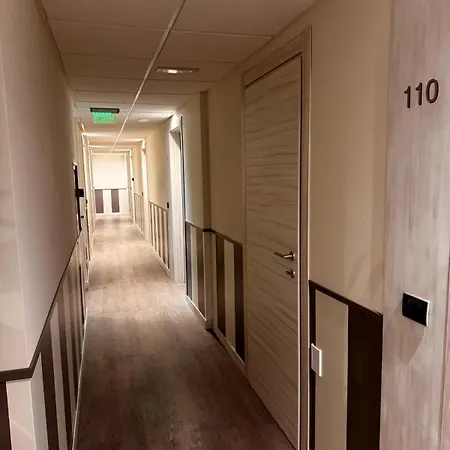 Hotel Confidence 3*