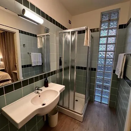 Hotel Confidence 3*
