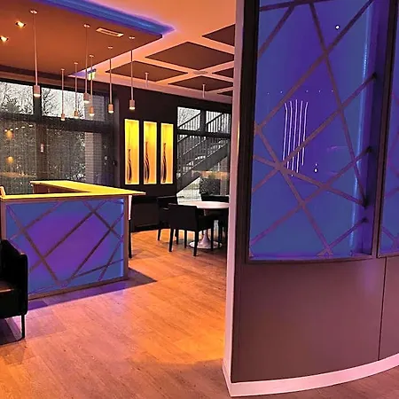 Hotel Confidence 3*
