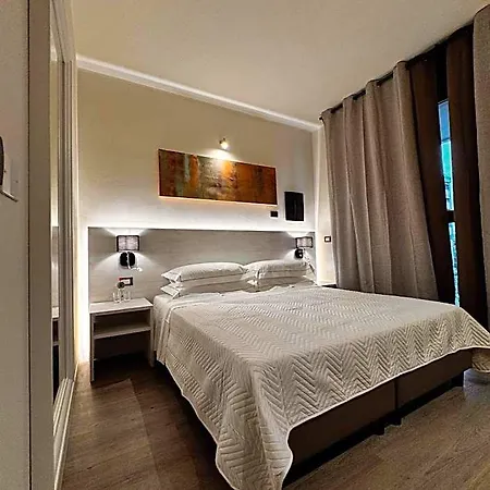 Confidence Hotel 3*