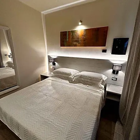 Hotel Confidence 3*